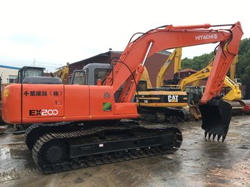 venda el excavador Hitachi EX200-5 de Japón de 20 toneladas con la línea del triturador y buenas condiciones de trabajo